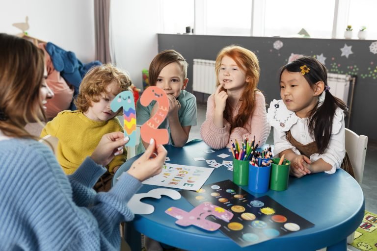 L’Importance Cruciale de la Maternelle : Investir dans l’Avenir de nos Enfants